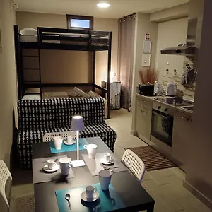 Casa vacanze U Peri Alivu House