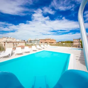 https://hotel-oberdan.riccione-hotels.org